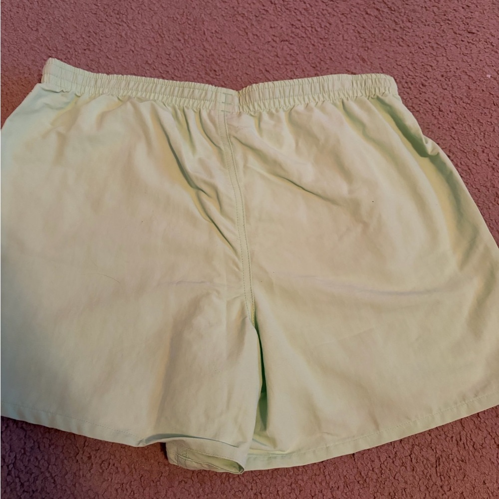 NWOT Patagonia Baggies Green Active Shorts - Picture 3 of 3